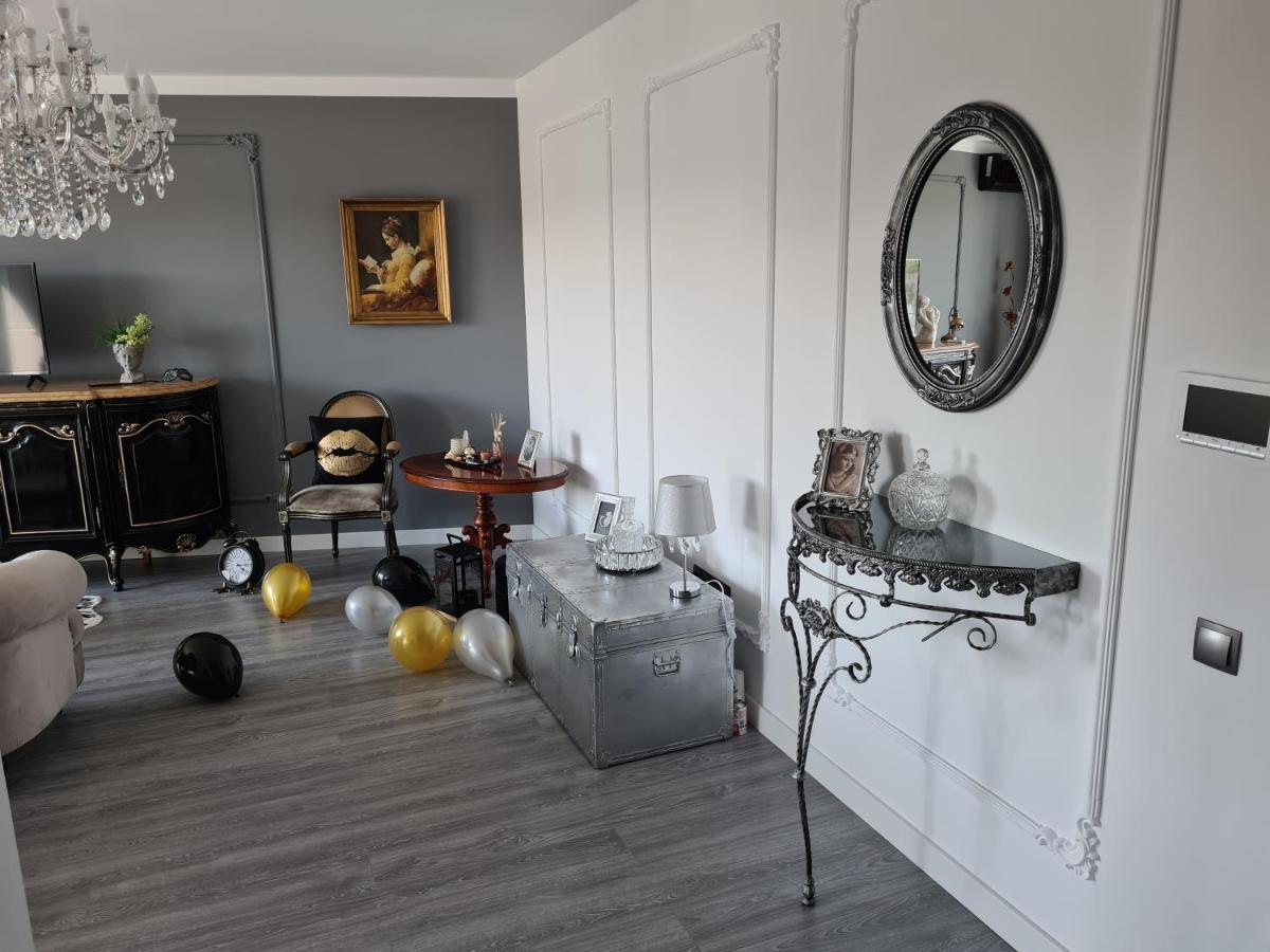 Parisian Apartment